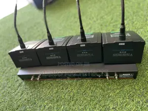 Shure 4in1 Wireless Conference Microphone (U6600)