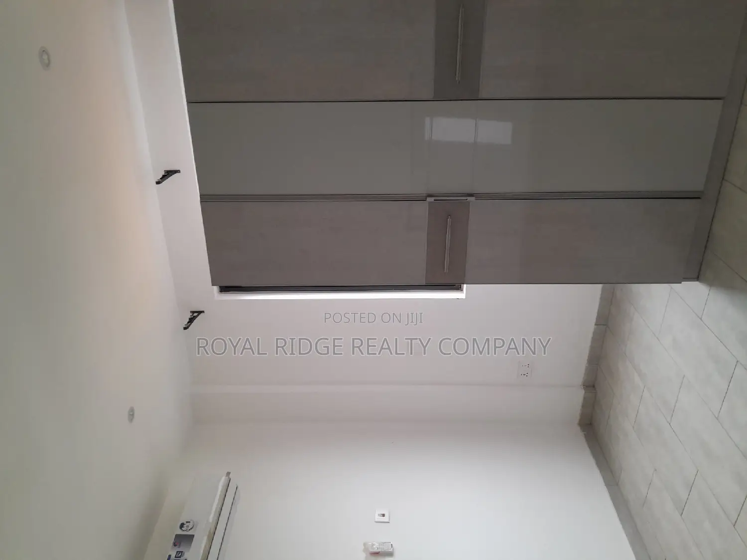 3bdrm Apartment in East Airport, Accra Metropolitan for rent