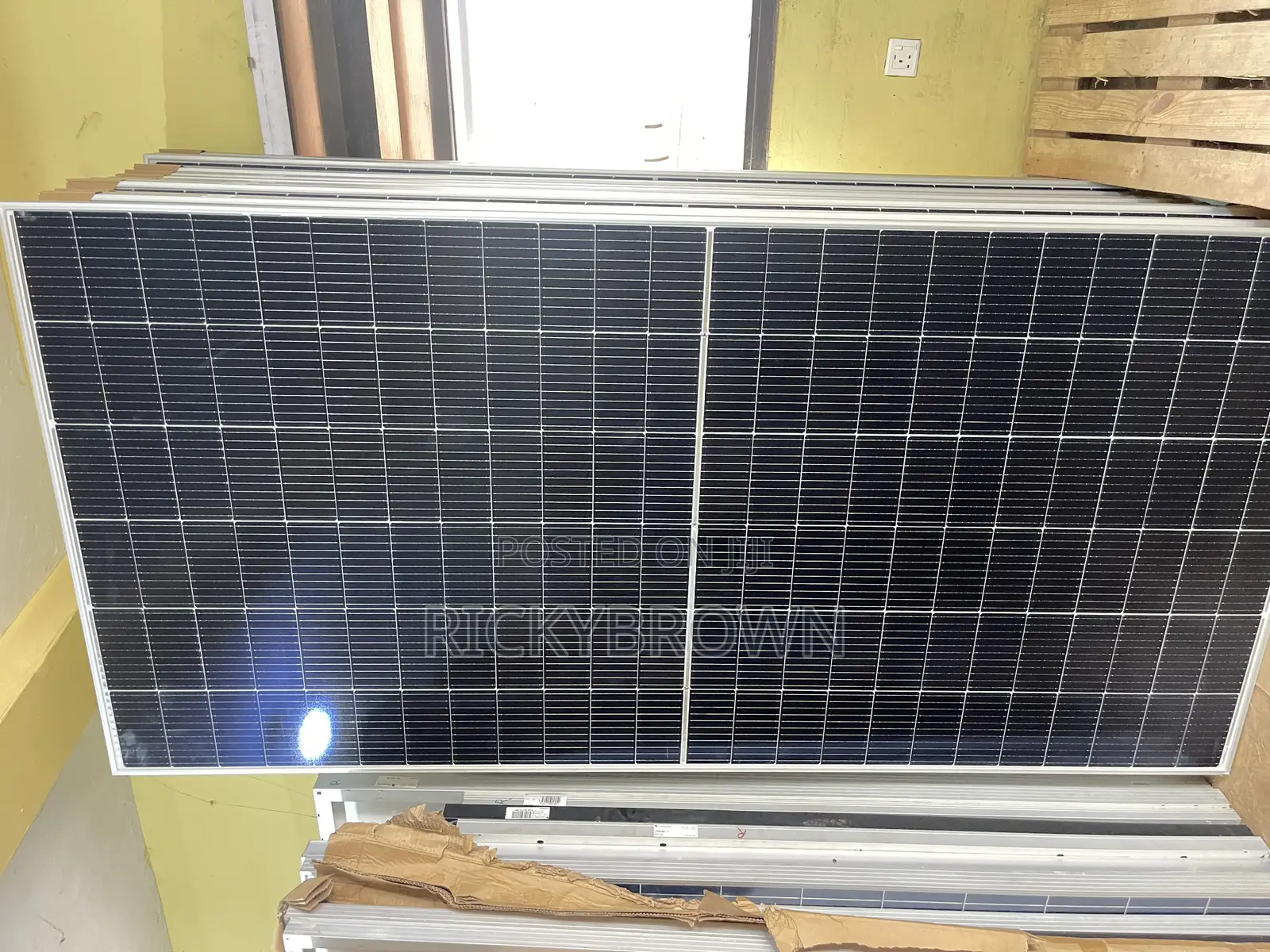 565watts Ja Solar Mono Panels