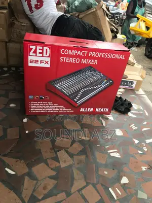 Allen Heath ZED-22FX - 22-channel Touring Quality Mixer