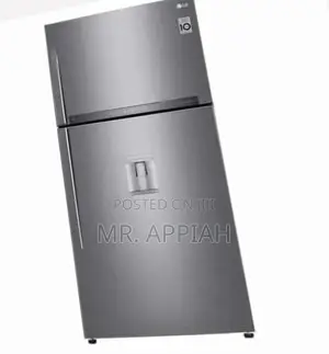 Sleek Design LG GR-F882HLHU Electric Refrigerator.