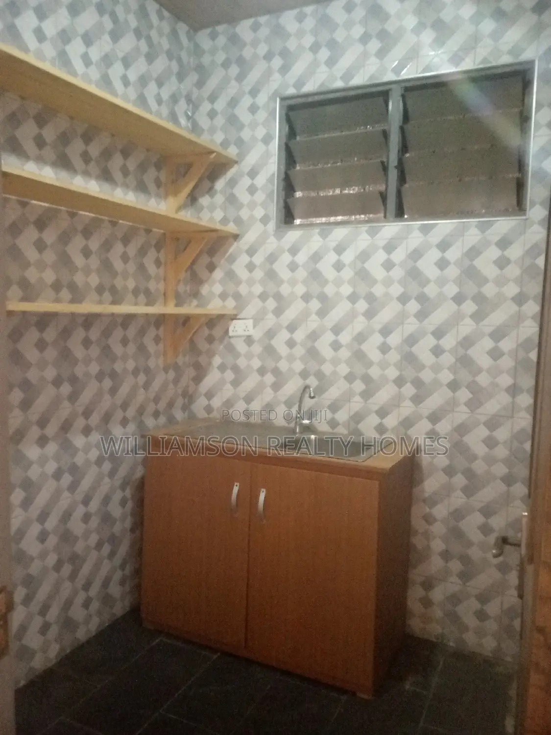 1bdrm Apartment in Hfc Estate, Spintex for rent