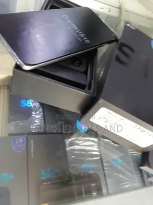 New Samsung Galaxy S10 128 GB Blue