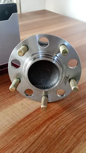 01554. Original Chrysler, Dodge, Jeep Wheel Hub From USA