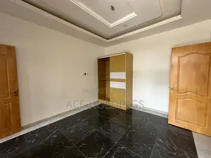 4bdrm Townhouse / Terrace in West Trasacco, Ashaley Botwe for rent