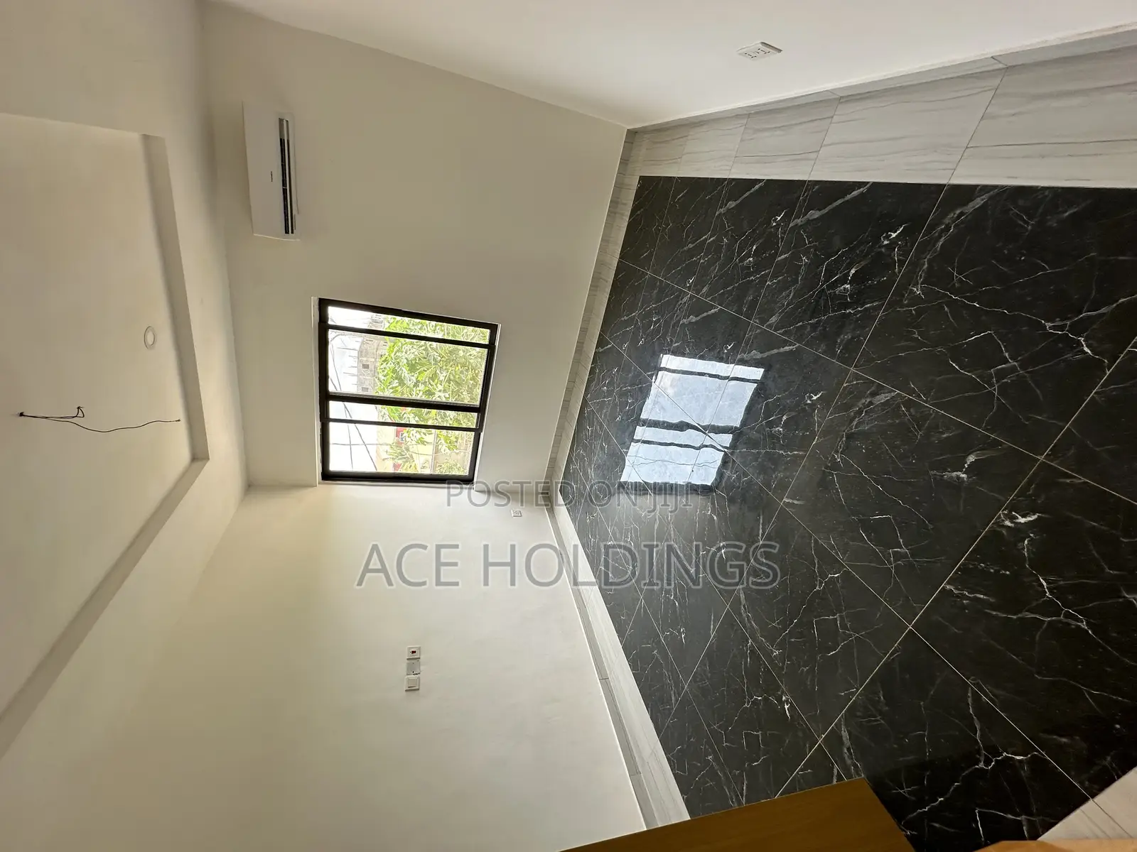 4bdrm Townhouse / Terrace in West Trasacco, Ashaley Botwe for rent