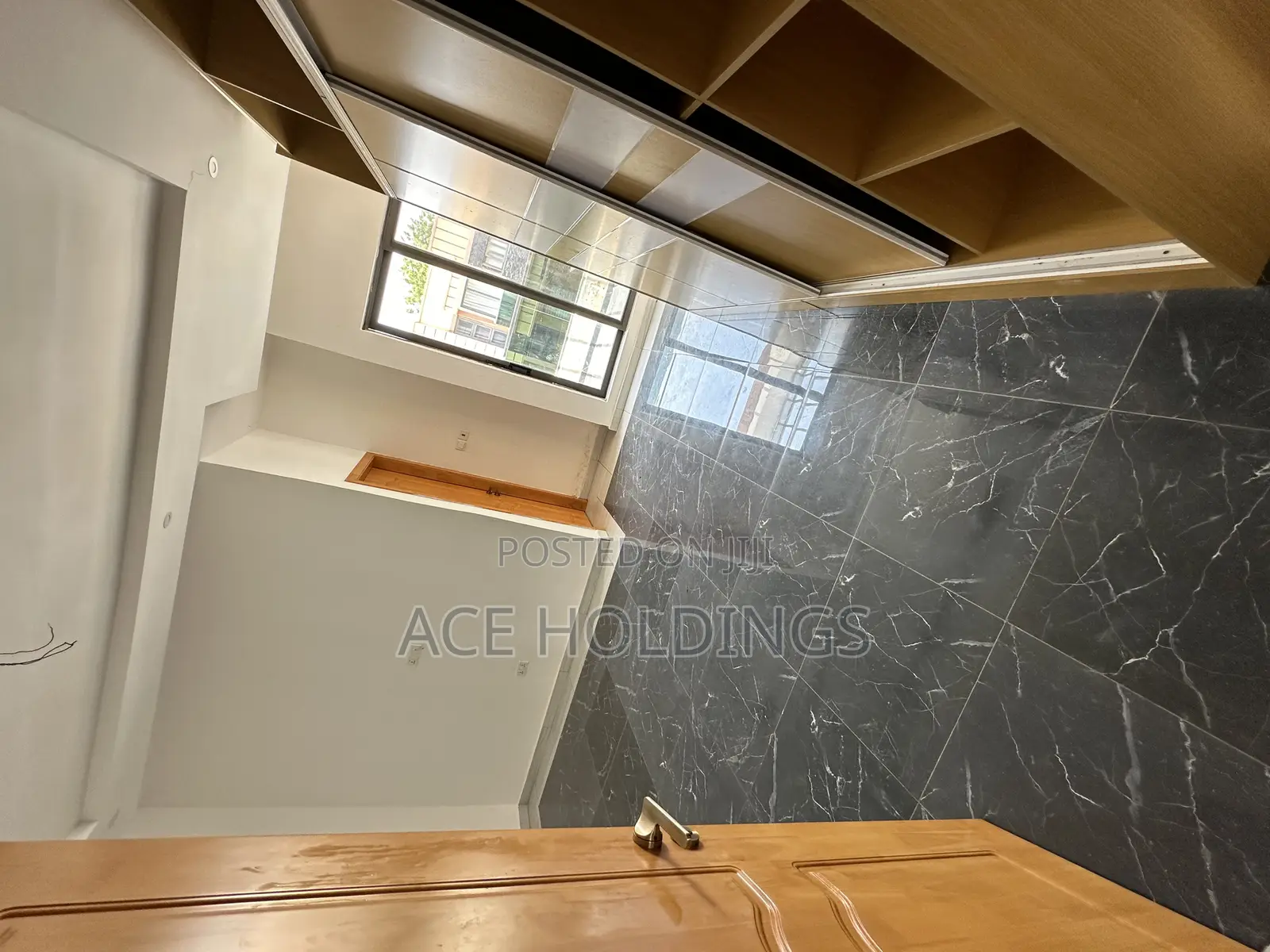 4bdrm Townhouse / Terrace in West Trasacco, Ashaley Botwe for rent