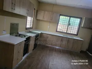 Quality and Affordable Modern Kitchen Cabinets