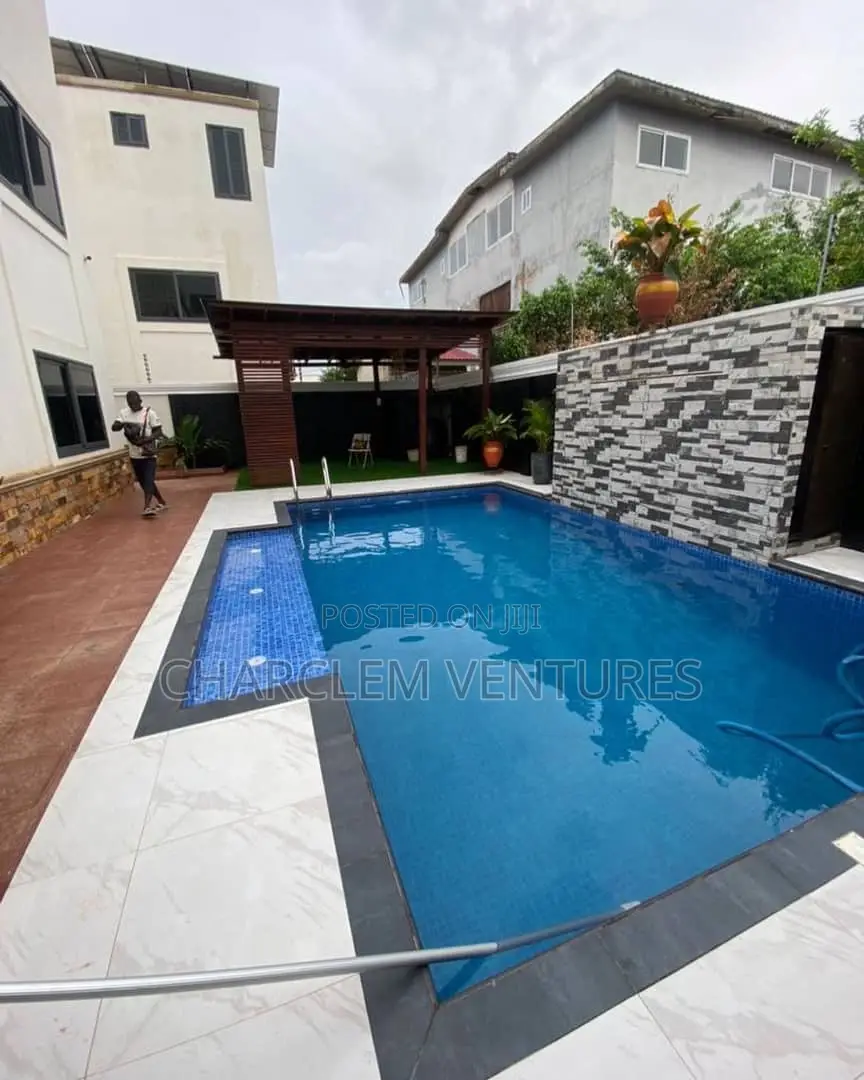 6bdrm House in Charclem Ventures, Adenta for sale