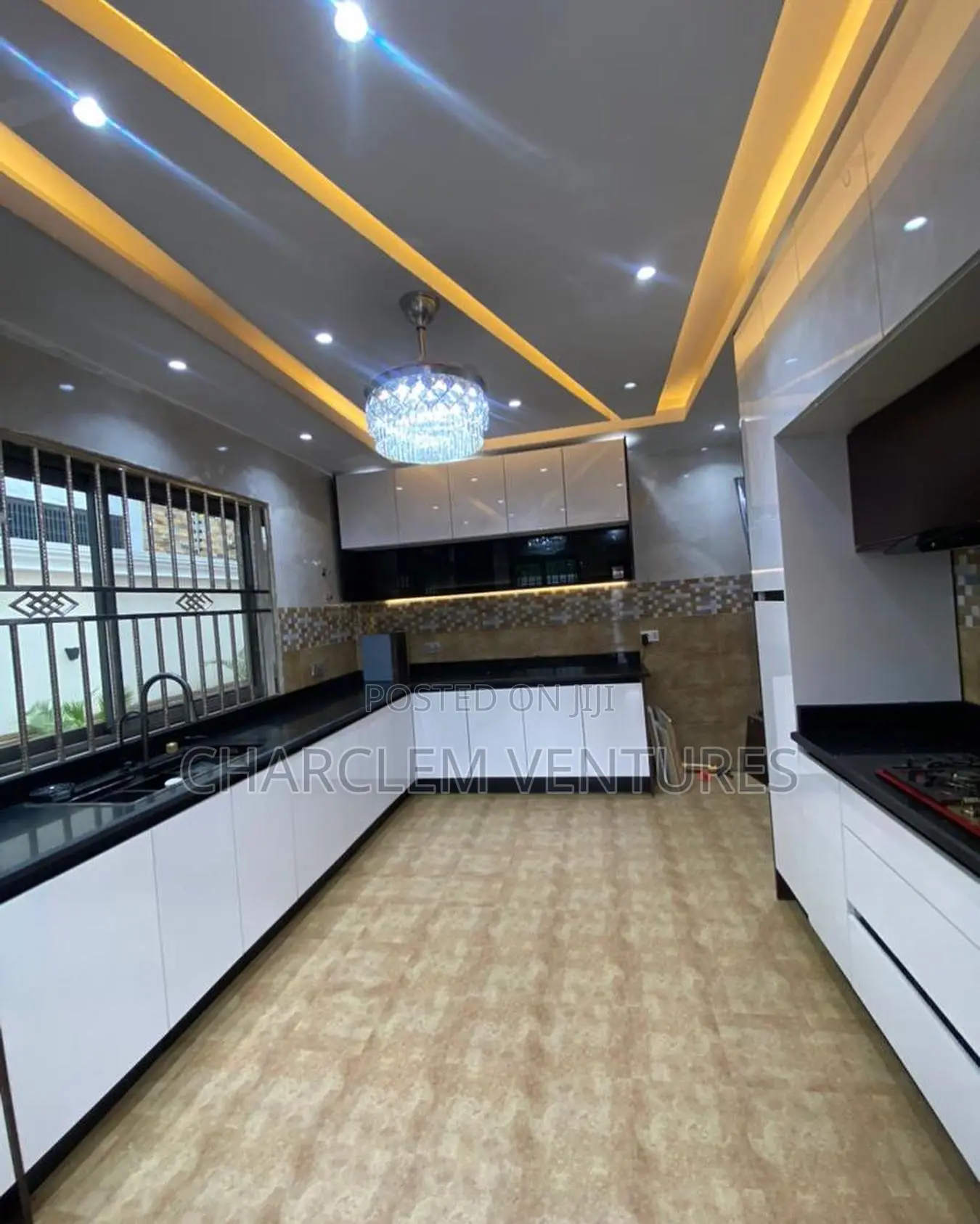 6bdrm House in Charclem Ventures, Adenta for sale