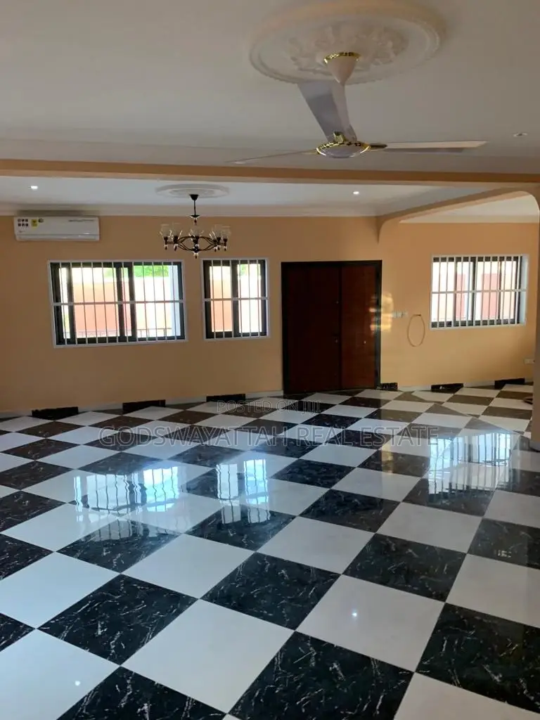 4bdrm House in East Legon, Adjiriganor for rent