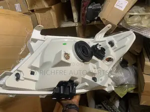Toyota Hilux 2008-2010 Headlight Pair