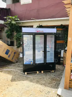 Lockable Pearl PVC-150 3 Doors Glass Display Fridge