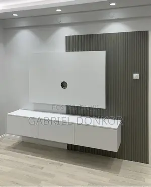Tver Stand With Panel
