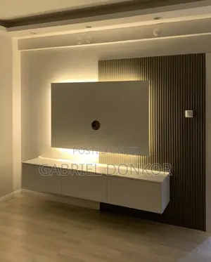 Tver Stand With Panel