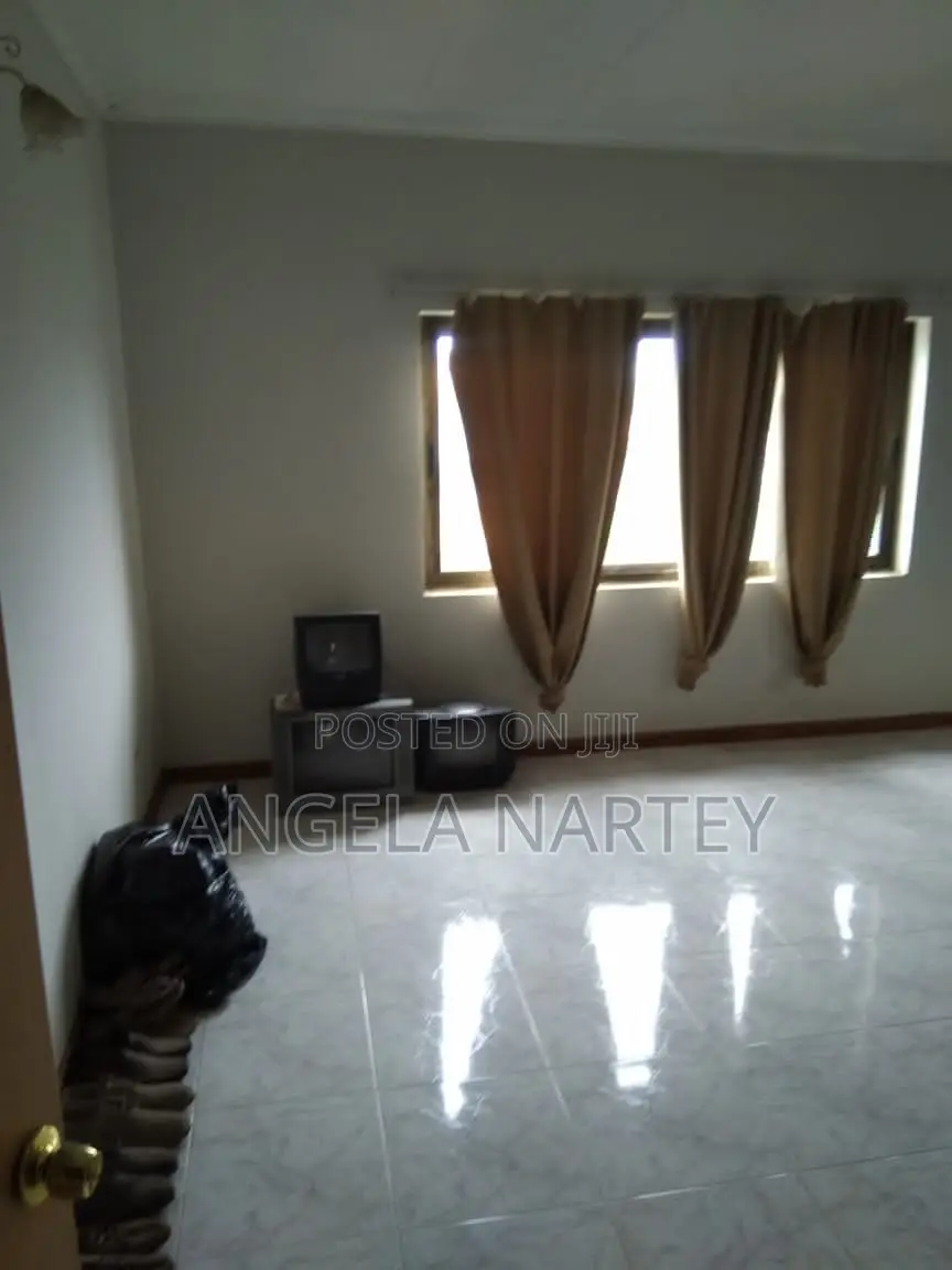 4bdrm House in Regimanuel Estates, Accra Metropolitan for sale