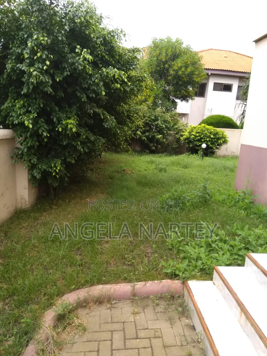4bdrm House in Regimanuel Estates, Accra Metropolitan for sale