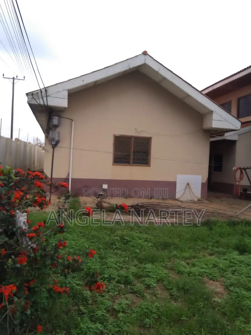 4bdrm House in Regimanuel Estates, Accra Metropolitan for sale