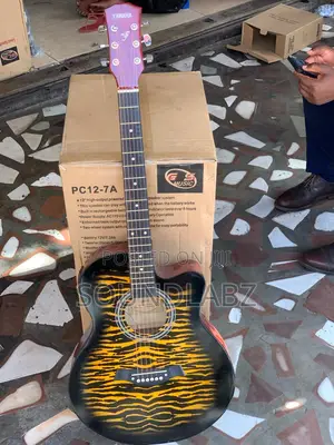 Yamaha F4005C Semi-Acoustic Guitar