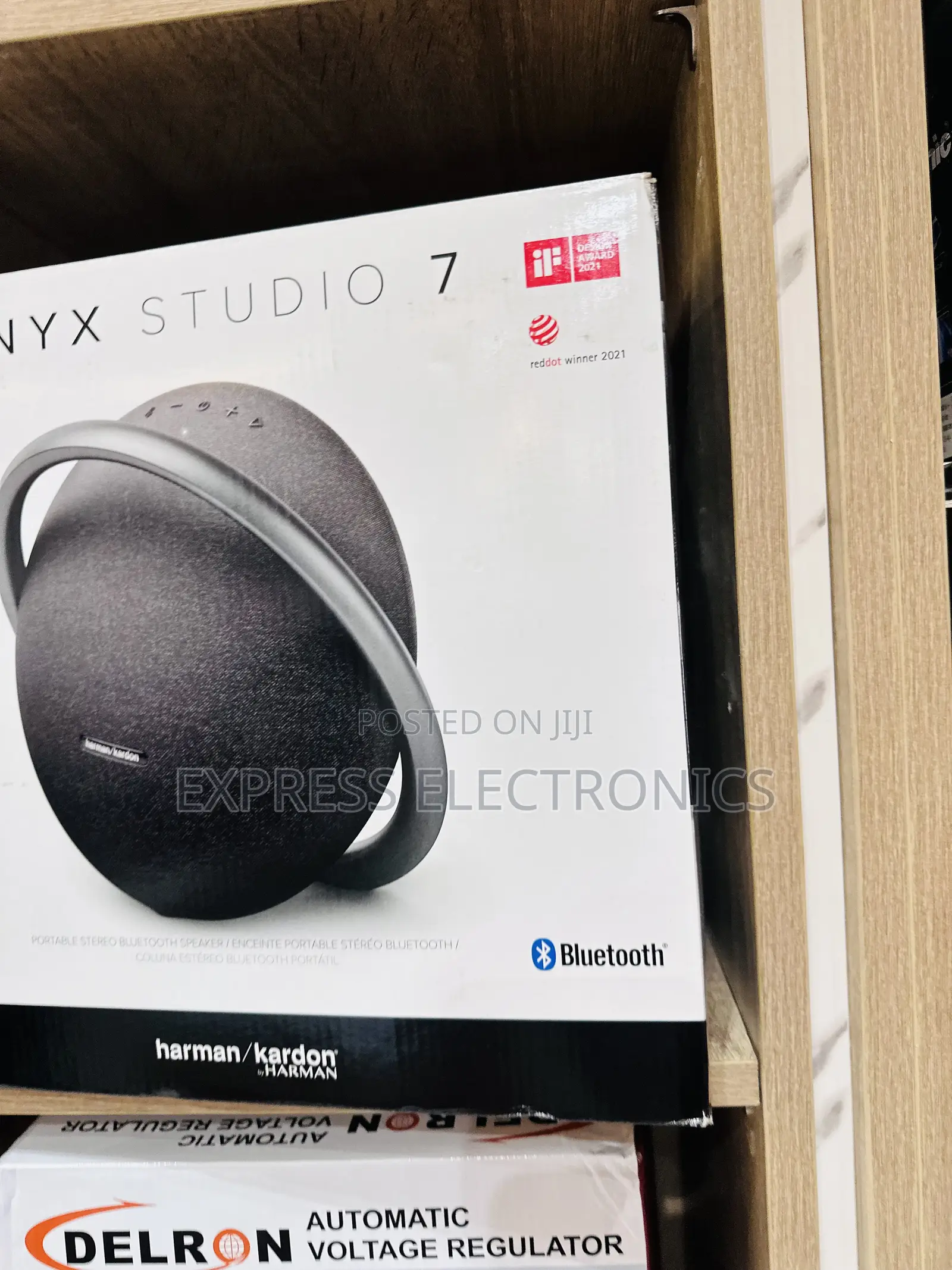 Hear and Play Good Onyx 7 Bluetooth Speaker