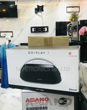 Go+Play 3 Harman Kardon Black Bluetooth Wireless Speaker
