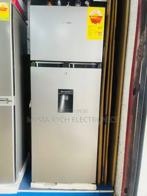 2024 New Hisense Top Freezer Refrigerator + Dispenser