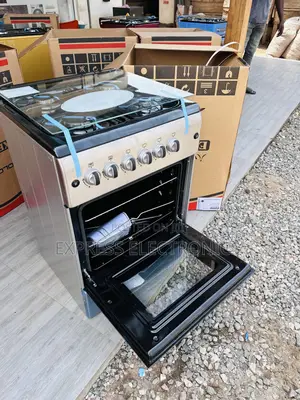 Text Us for Your New Line Gas Cooker Oven 4burner 60/60