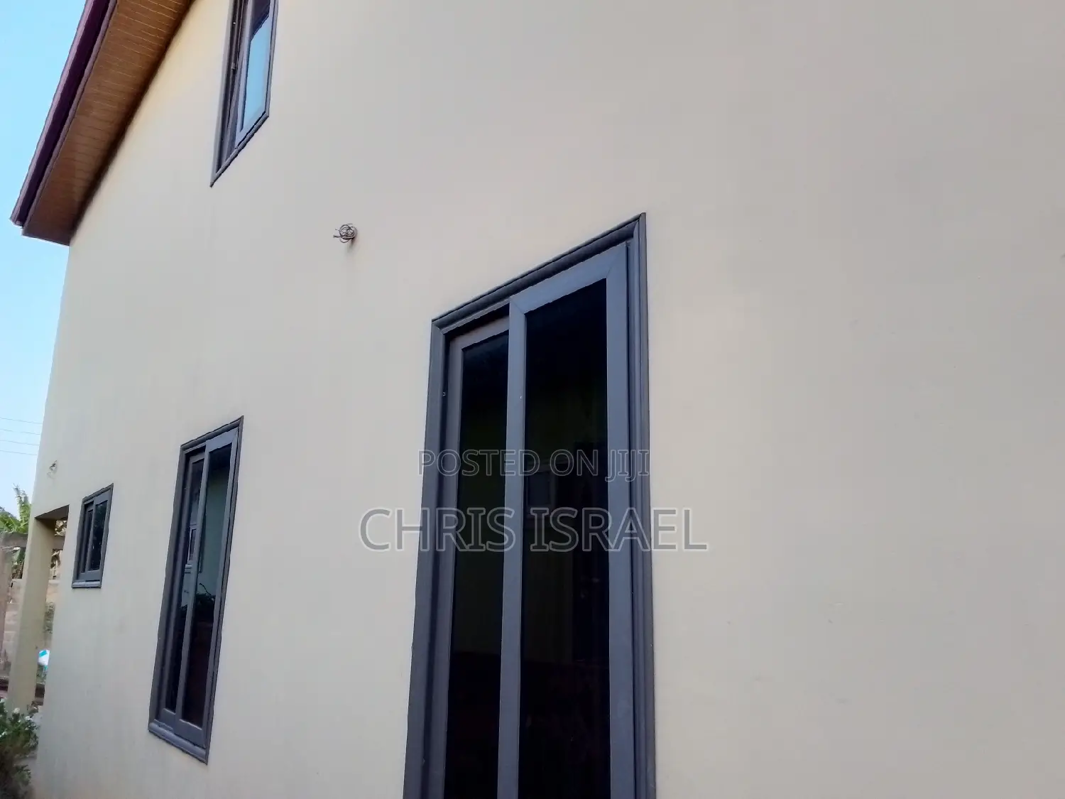 6bdrm Mansion in Ayensu Estate, Valley View Area for rent