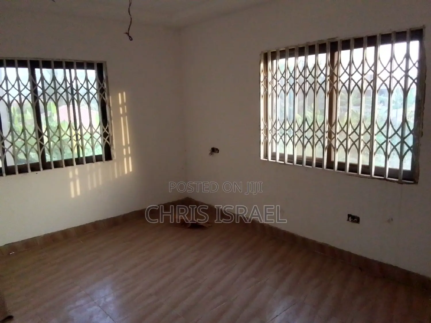 6bdrm Mansion in Ayensu Estate, Valley View Area for rent