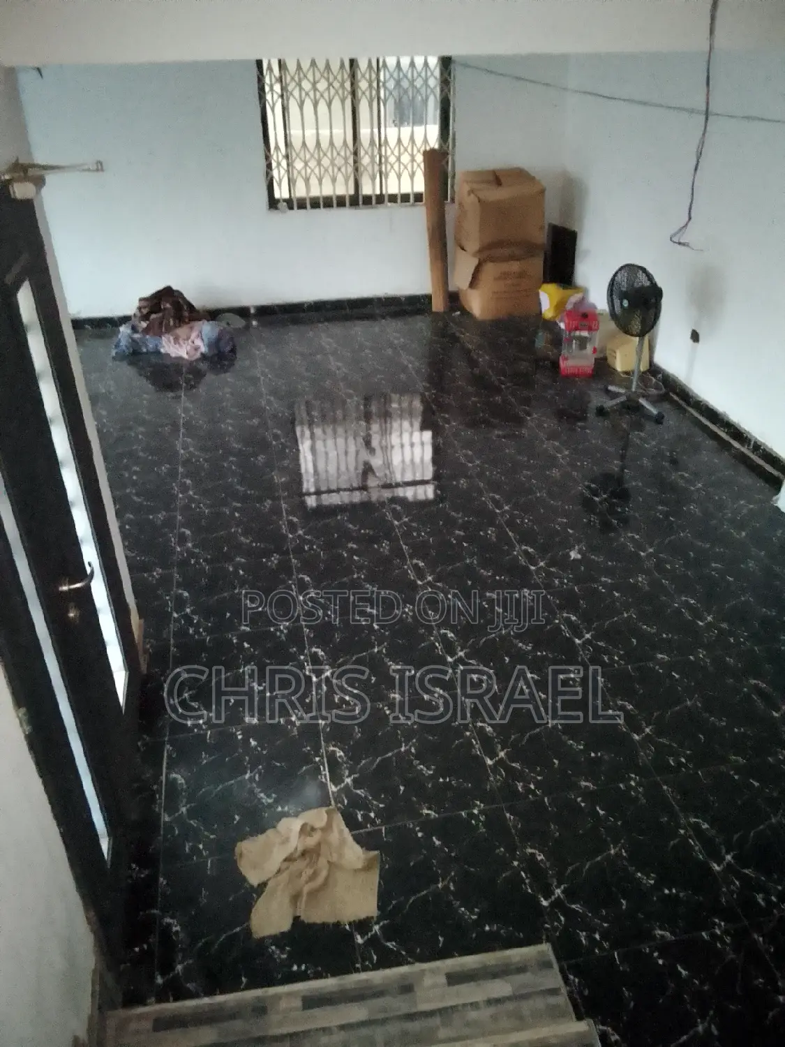 6bdrm Mansion in Ayensu Estate, Valley View Area for rent