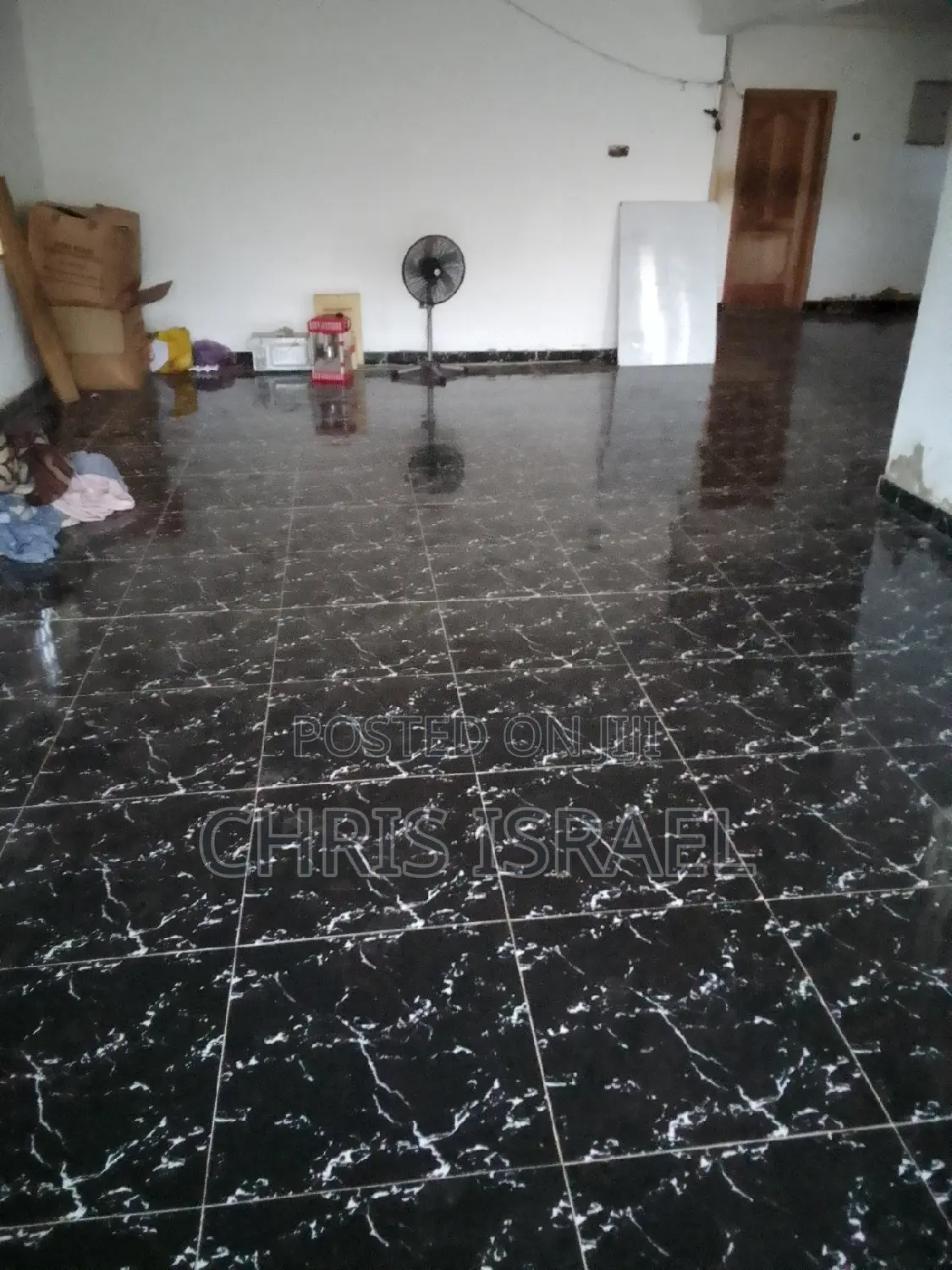 6bdrm Mansion in Ayensu Estate, Valley View Area for rent
