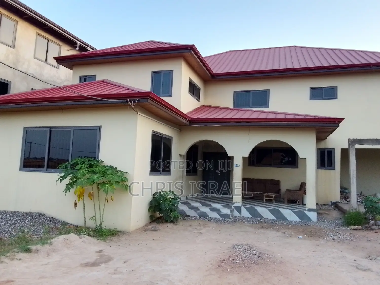 6bdrm Mansion in Ayensu Estate, Valley View Area for rent