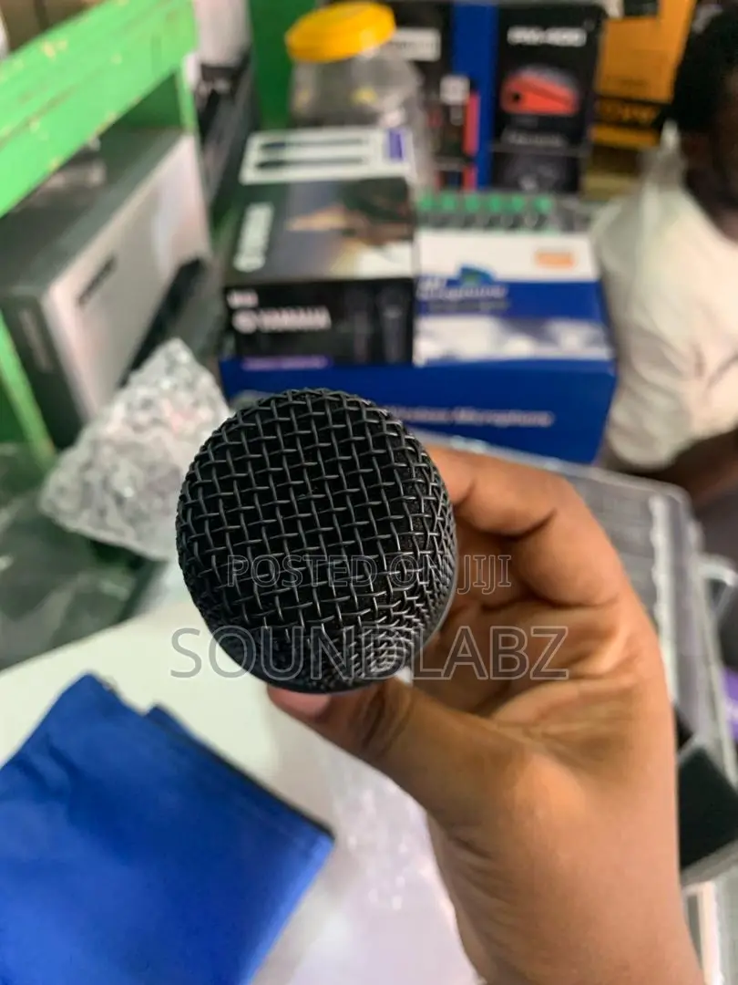 Akg D7 Vocal Dynamic Cord Microphone