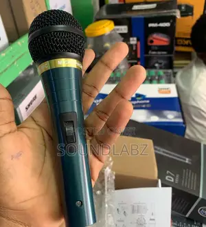 Yamaha Dm-105 Vocal Dynamic Cord Microphone