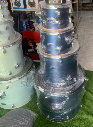 Pearl Decade 5-Piece Drumset