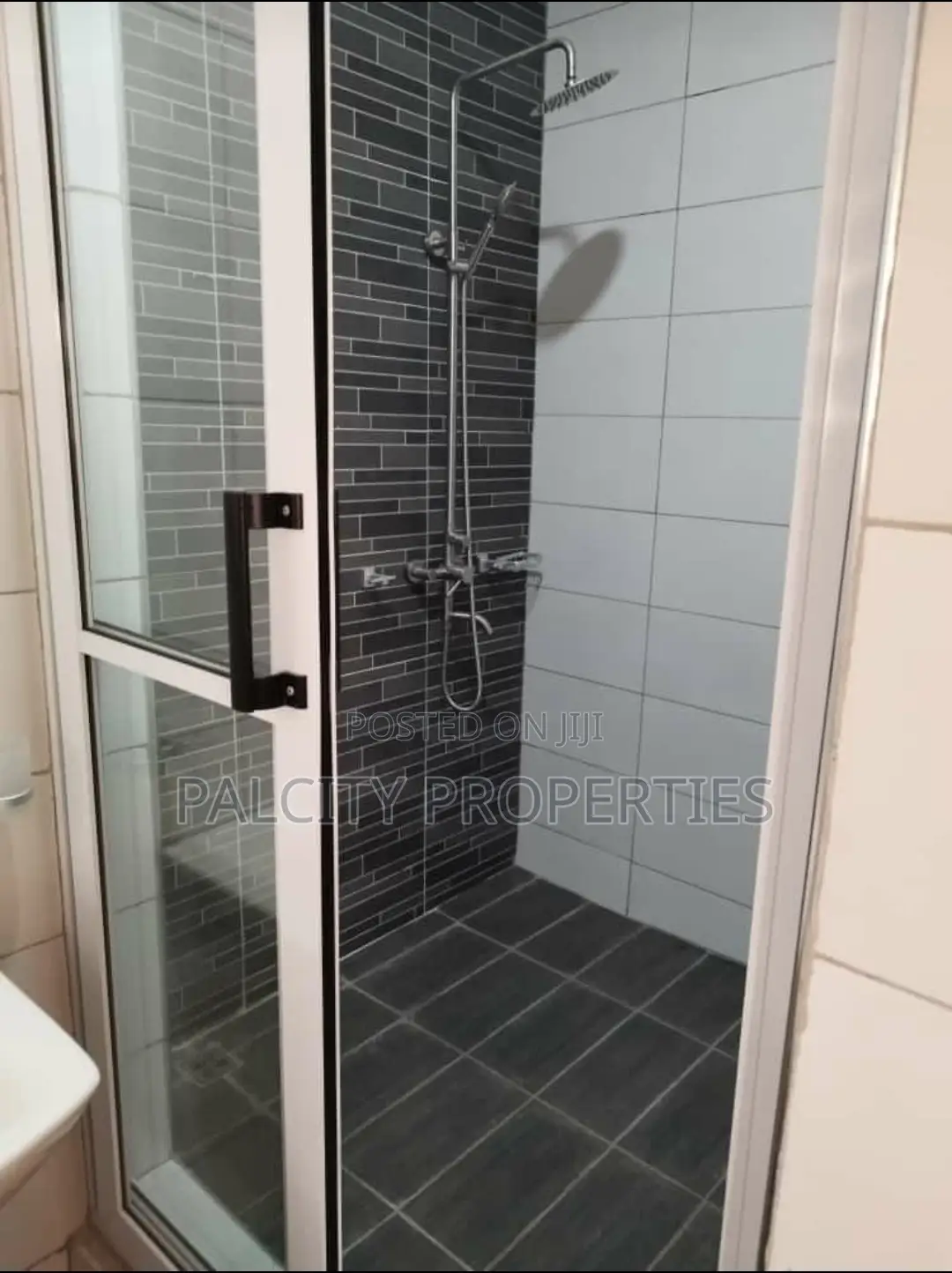 Furnished 4bdrm House in Palcity Estate Daban, Kumasi Metropolitan