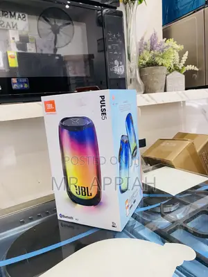 Adorable JBL Pulse 5 Rechargeable Bluetooth Speaker,Black.