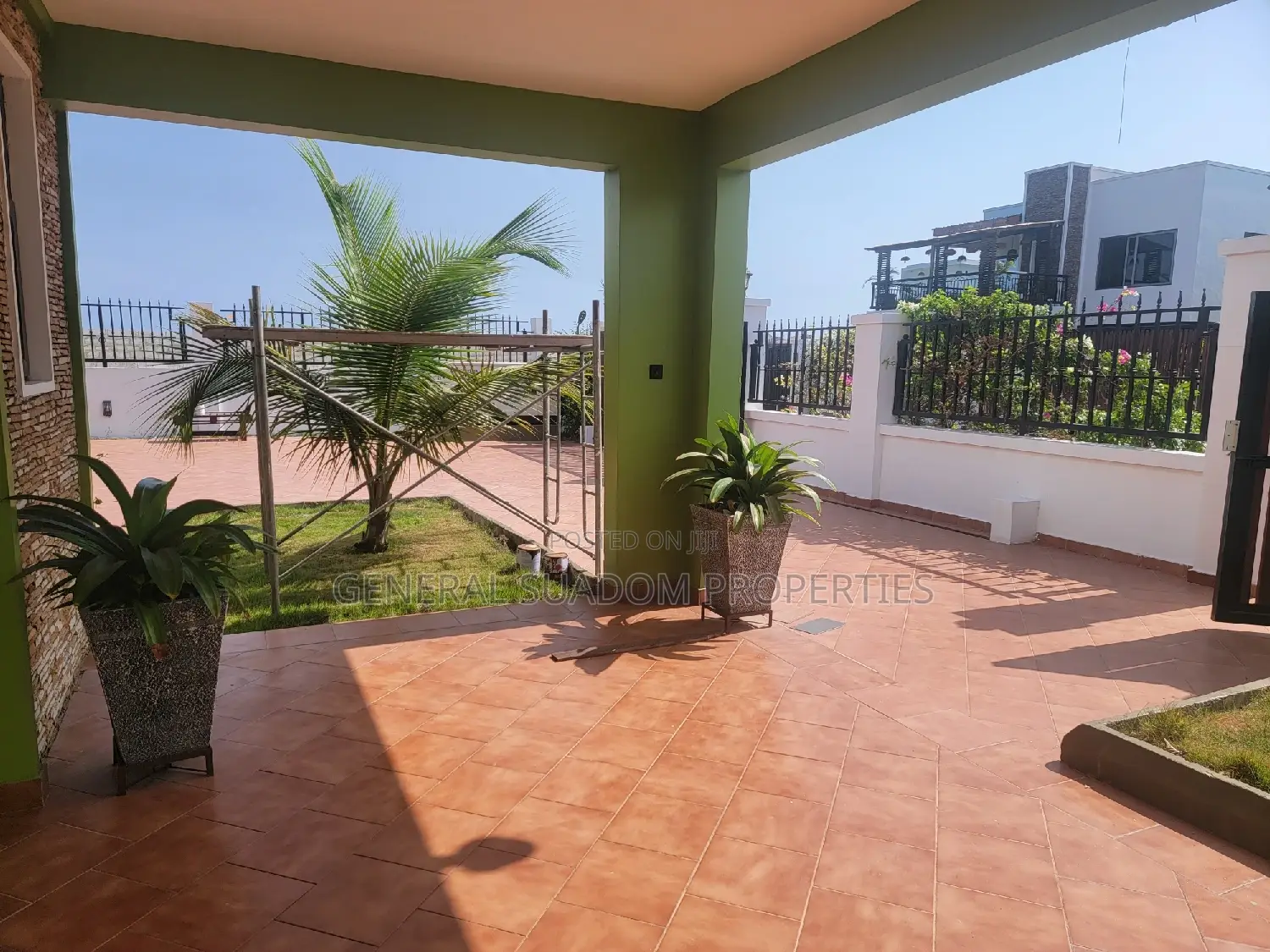 4bdrm Duplex in Suadom Properties, Regimanuel Gray Estates for rent