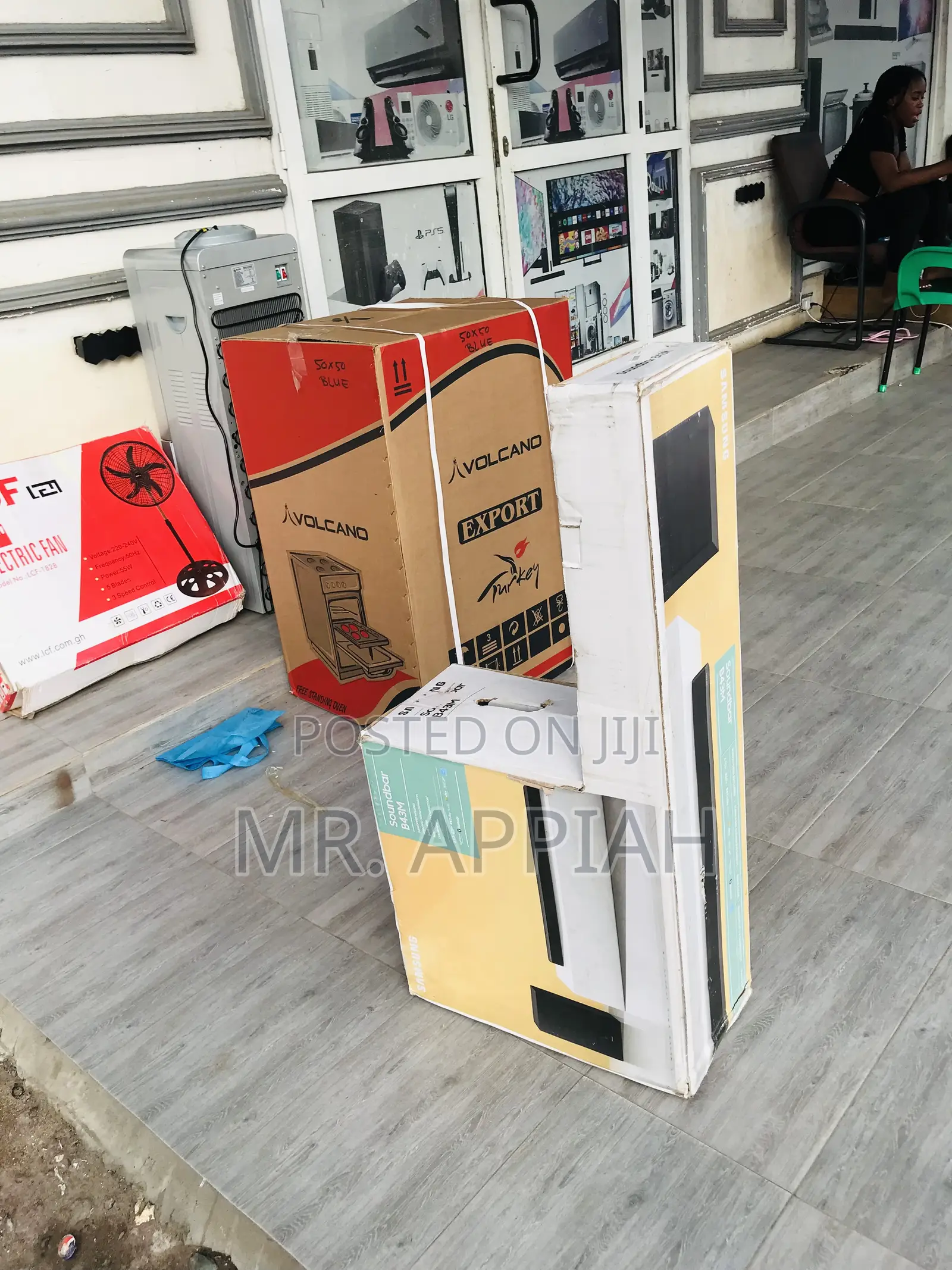 Sealed in Box Samsung B43 Mbluetooth Sound Bar System,Black