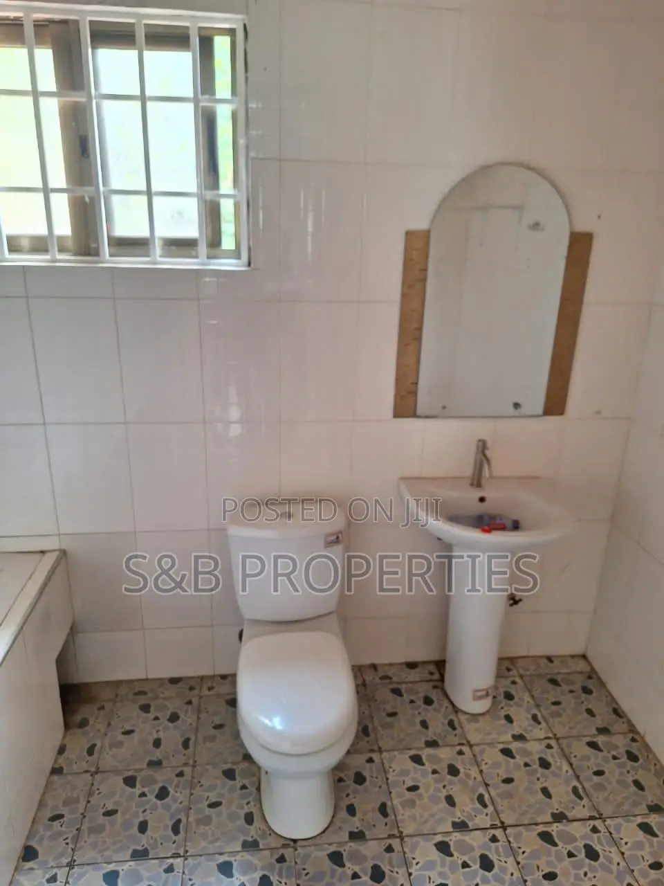 3bdrm House in Ashomang Estate for sale