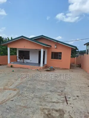 3bdrm House in Ashomang Estate for sale