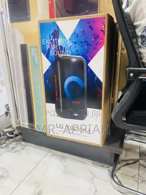 LG Xboom Party Speaker Xl5s Portable Bluetooth Speaker.