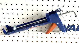 Caulking Gun 9 Inches - Wcg1309