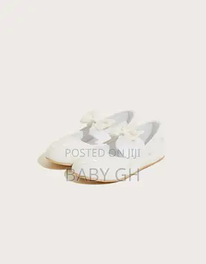 Patent Heart Embroidered Walker Shoes Ivory