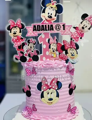 Minnie Mouse Character Cake