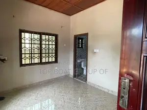 3bdrm House in Top Boat Estate, Kumasi Metropolitan for sale