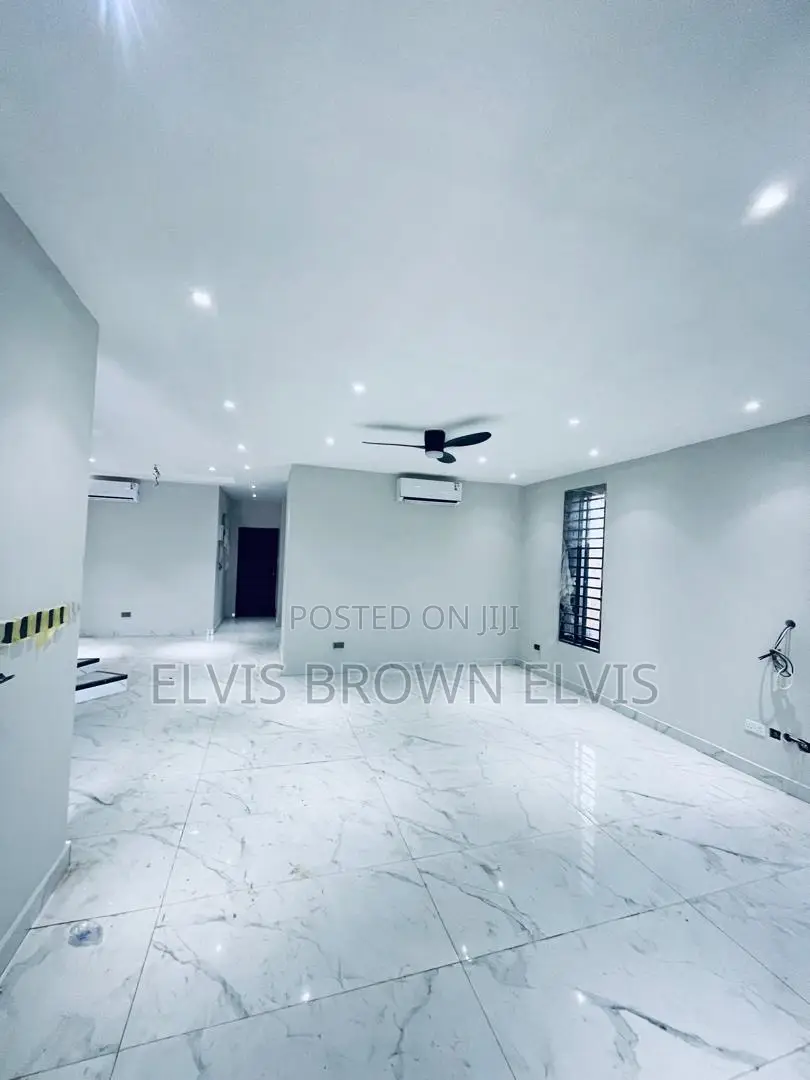 4bdrm House in Botwe Lakesid for sale