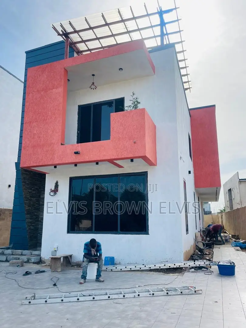 4bdrm House in Botwe Lakesid for sale