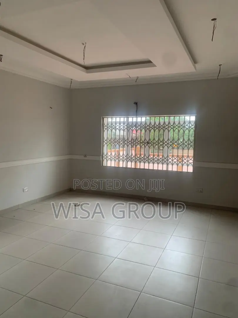 4bdrm Duplex in Wisa Groups, Accra Metropolitan for rent