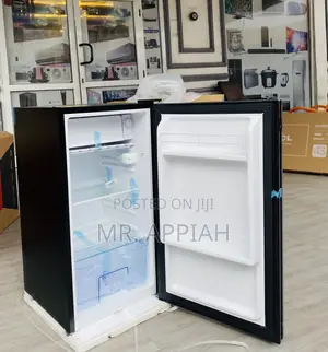 Well Design Pearl Single Door Table Table Top Fridge(Black)